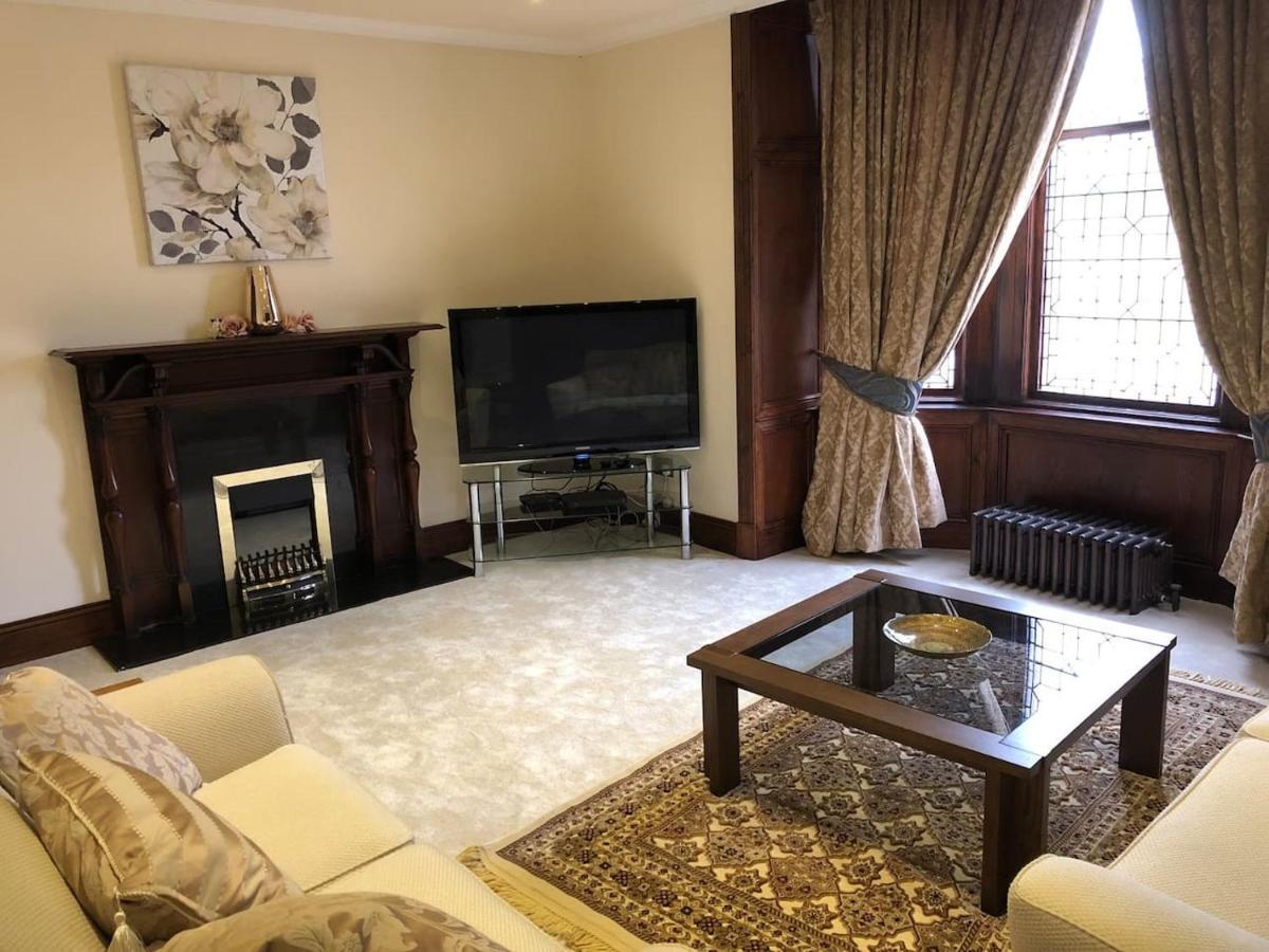 Vakantiehuis Beautiful 4-bed In Glasgow