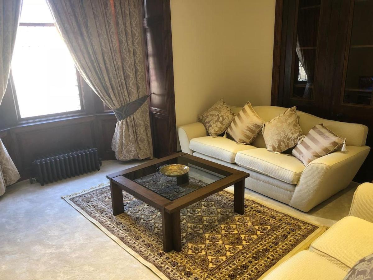 Beautiful 4-bed In Vakantiehuis Glasgow